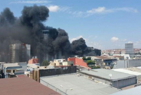 Fire erupts in business center in Istanbul